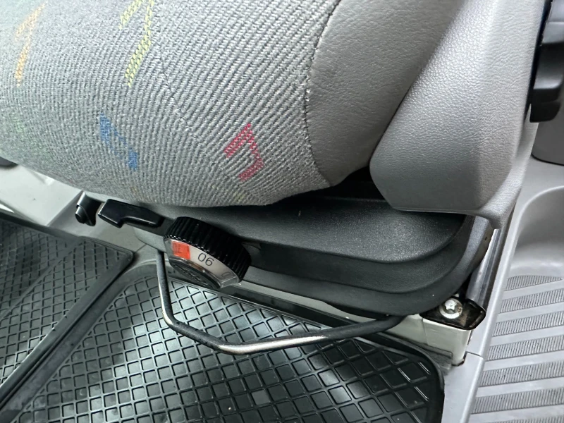 VW Crafter клима/темпомат, снимка 7 - Бусове и автобуси - 52883870