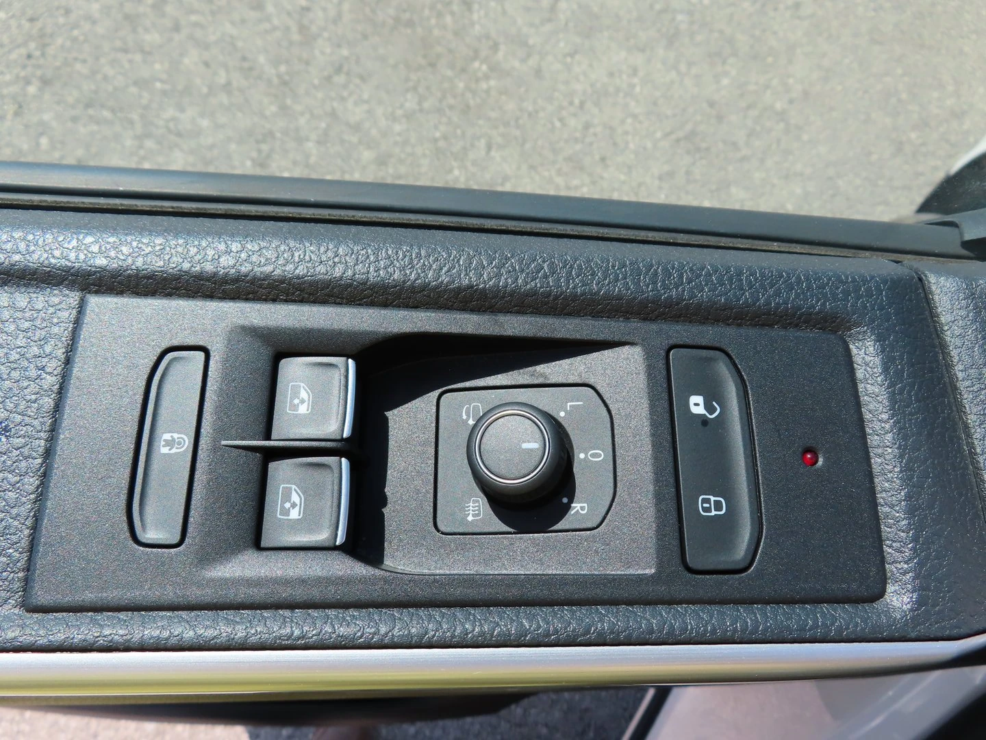 VW California, снимка 14 - Бусове и автобуси - 56420405
