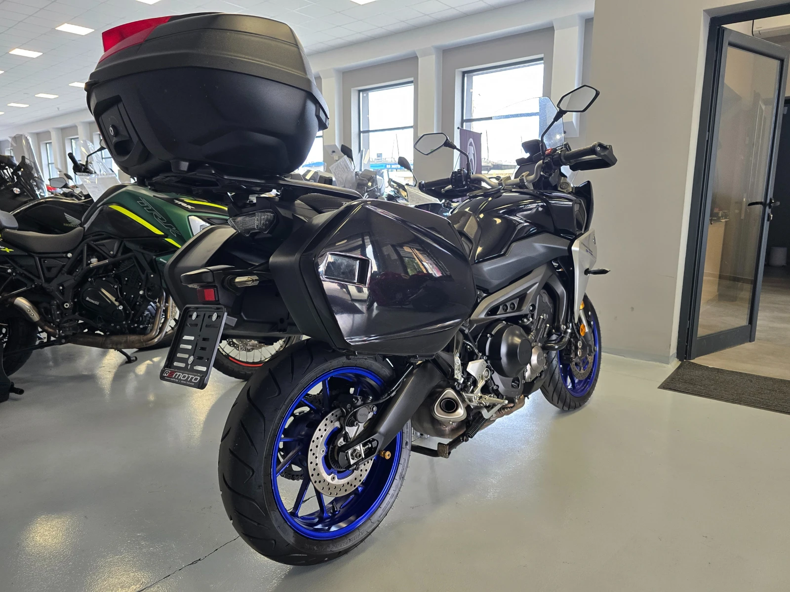 Yamaha Tracer 900ie, GT, ABS-TCS, 2020г., снимка 5 - Мотоциклети и мототехника - 56104606