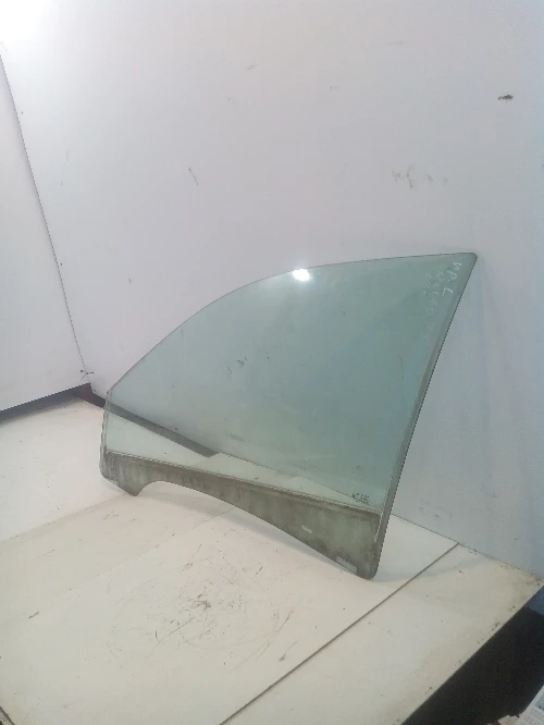 Стъкло предно ляво Ровър 75