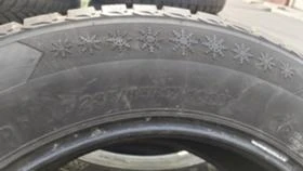 Гуми Зимни 235/65R17, снимка 12