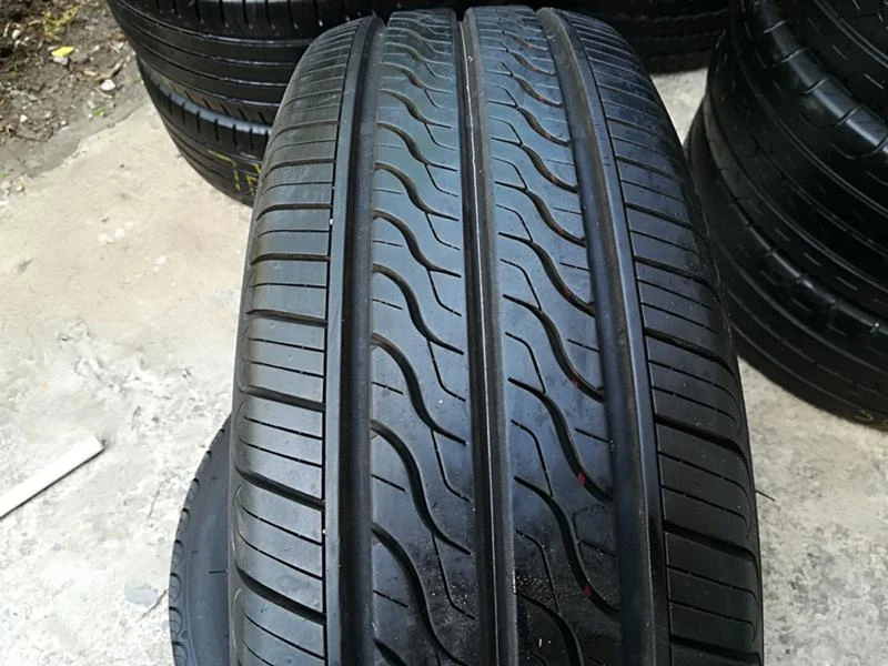 Гуми Летни 205/70R14, снимка 1 - Гуми и джанти - 21768098