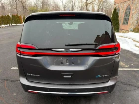 Chrysler Pacifica HYBRID TOURING L, снимка 5 - Автомобили и джипове - 53636373