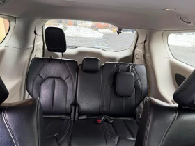 Chrysler Pacifica HYBRID TOURING L, снимка 12 - Автомобили и джипове - 53636373