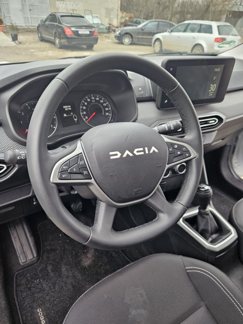 Dacia Jogger, снимка 7 - Автомобили и джипове - 45312240
