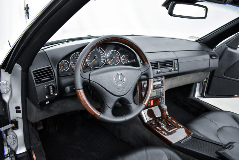 Mercedes-Benz SL 500 AMG пакет, снимка 10 - Автомобили и джипове - 45358028