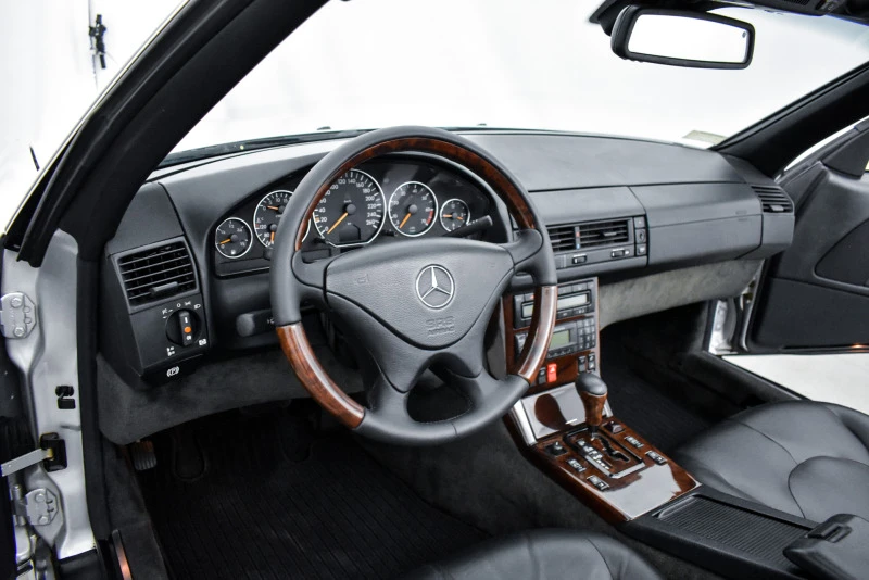 Mercedes-Benz SL 500 AMG пакет, снимка 10 - Автомобили и джипове - 47302449