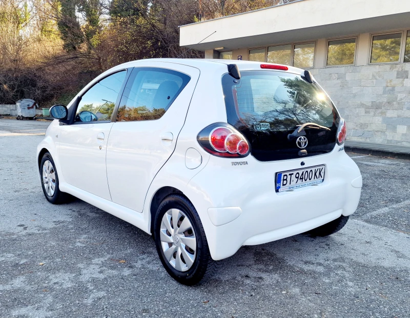 Toyota Aygo 1.0i* Автомат* Климатик* 90хил.км, снимка 4 - Автомобили и джипове - 48111668