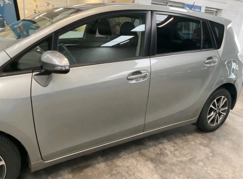 Toyota Verso 2.0д 125к.с , снимка 5 - Автомобили и джипове - 48484741