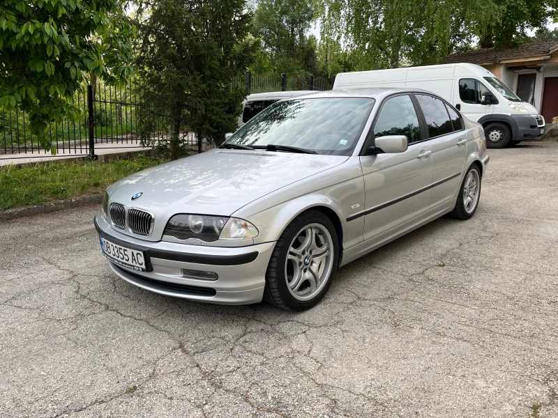 BMW 320, снимка 1 - Автомобили и джипове - 48614278