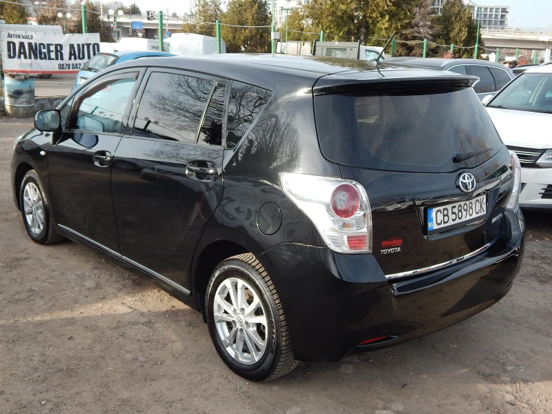 Toyota Verso 2.0D4D* 7места* , снимка 6 - Автомобили и джипове - 49439202