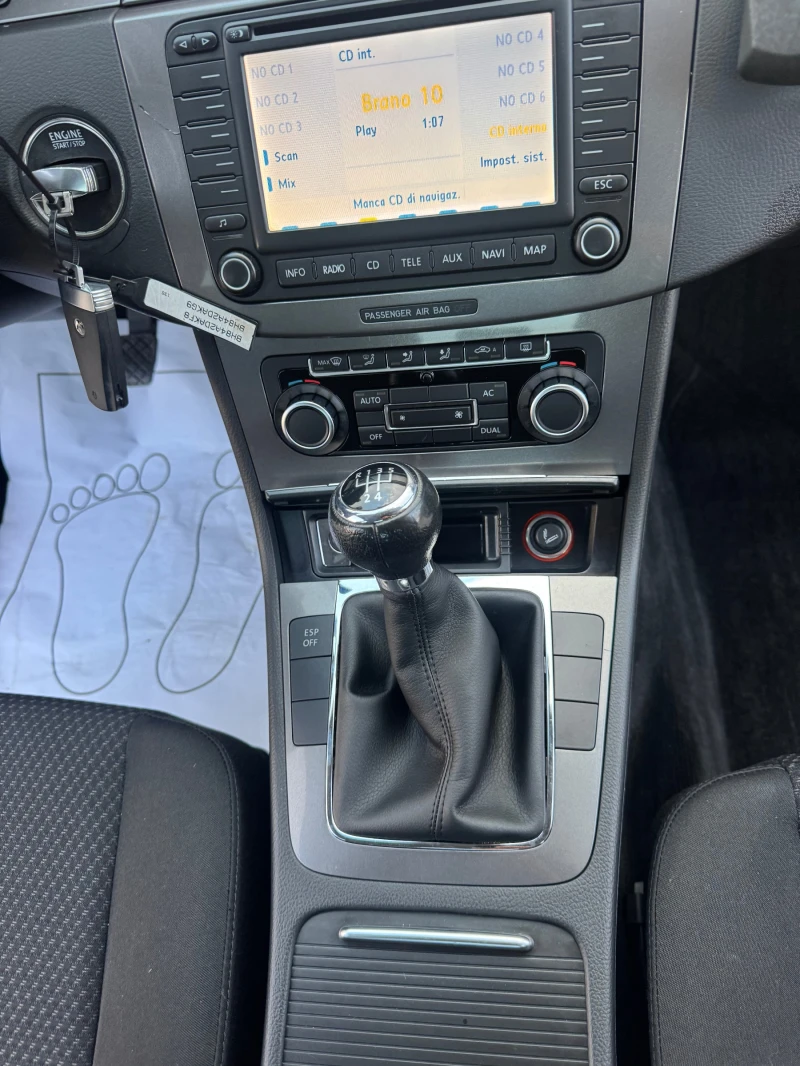 VW Passat 2.0TDi-NAVI COMMON RAIL, снимка 15 - Автомобили и джипове - 51671112