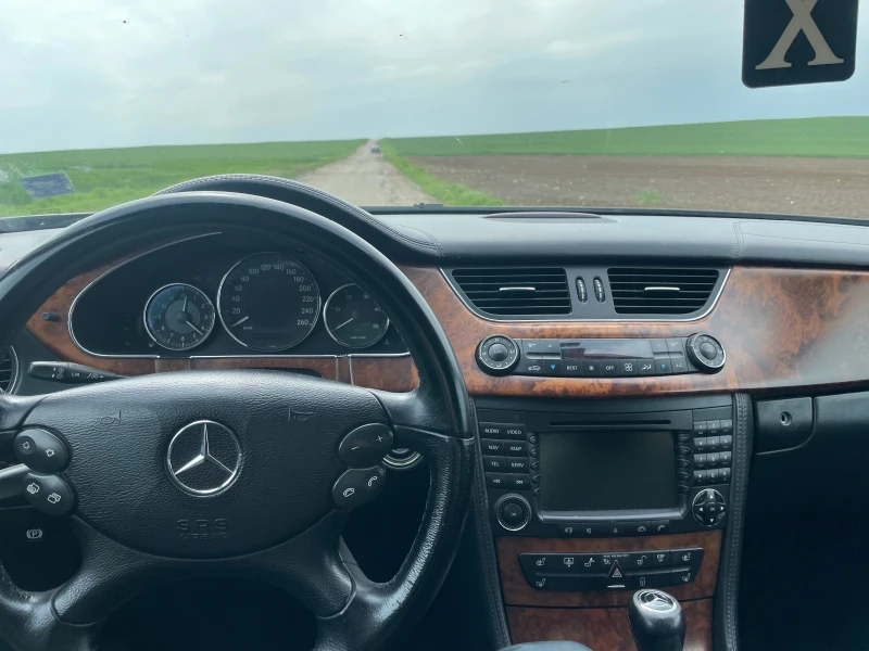 Mercedes-Benz CLS 320 w219, снимка 5 - Автомобили и джипове - 52285694