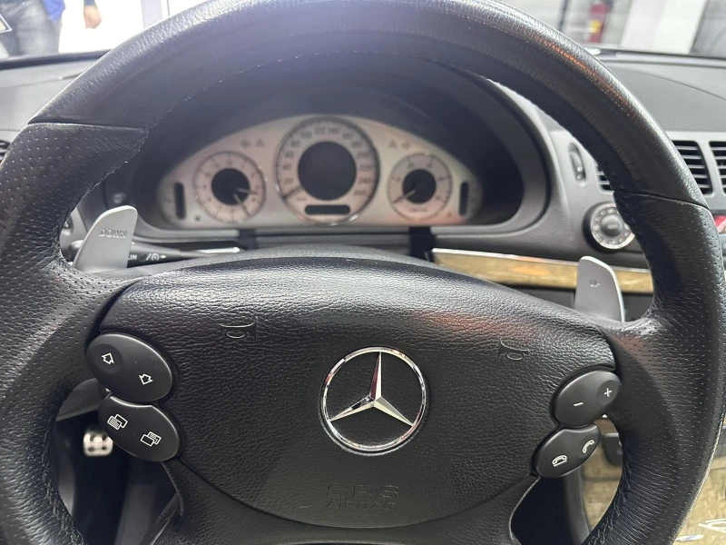 Mercedes-Benz E 320 CDI, снимка 9 - Автомобили и джипове - 52478378