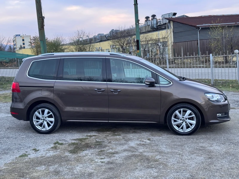 VW Sharan  2.0tdi 170kc.c* DSG* Panorama* High-line* , снимка 4 - Автомобили и джипове - 52448852