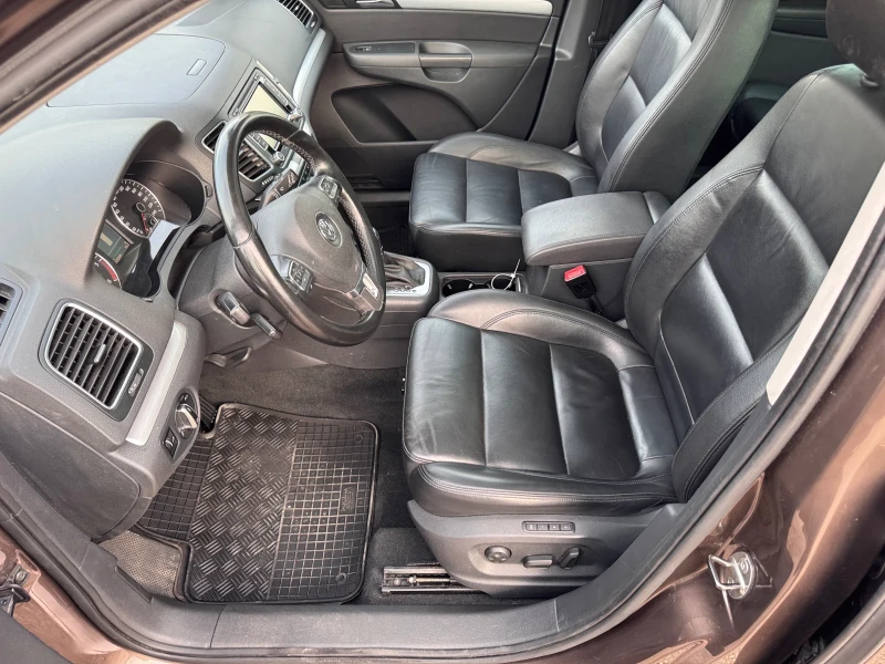 VW Sharan  2.0tdi 170kc.c* DSG* Panorama* High-line* , снимка 9 - Автомобили и джипове - 52448852