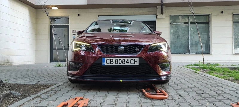 Seat Leon FR Forged Carbon Red Edition, снимка 9 - Автомобили и джипове - 52724141