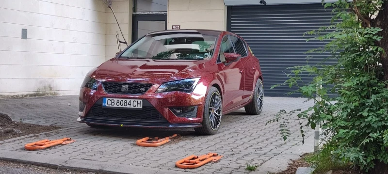 Seat Leon FR Forged Carbon Red Edition, снимка 3 - Автомобили и джипове - 52724141