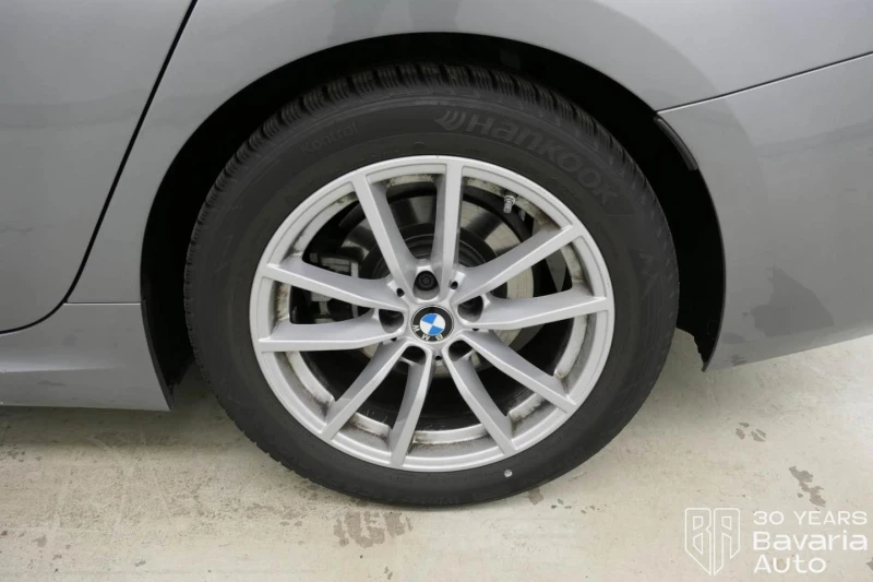 BMW 320 d xDrive M Sport Paket Sportautomatic, снимка 13 - Автомобили и джипове - 52727334