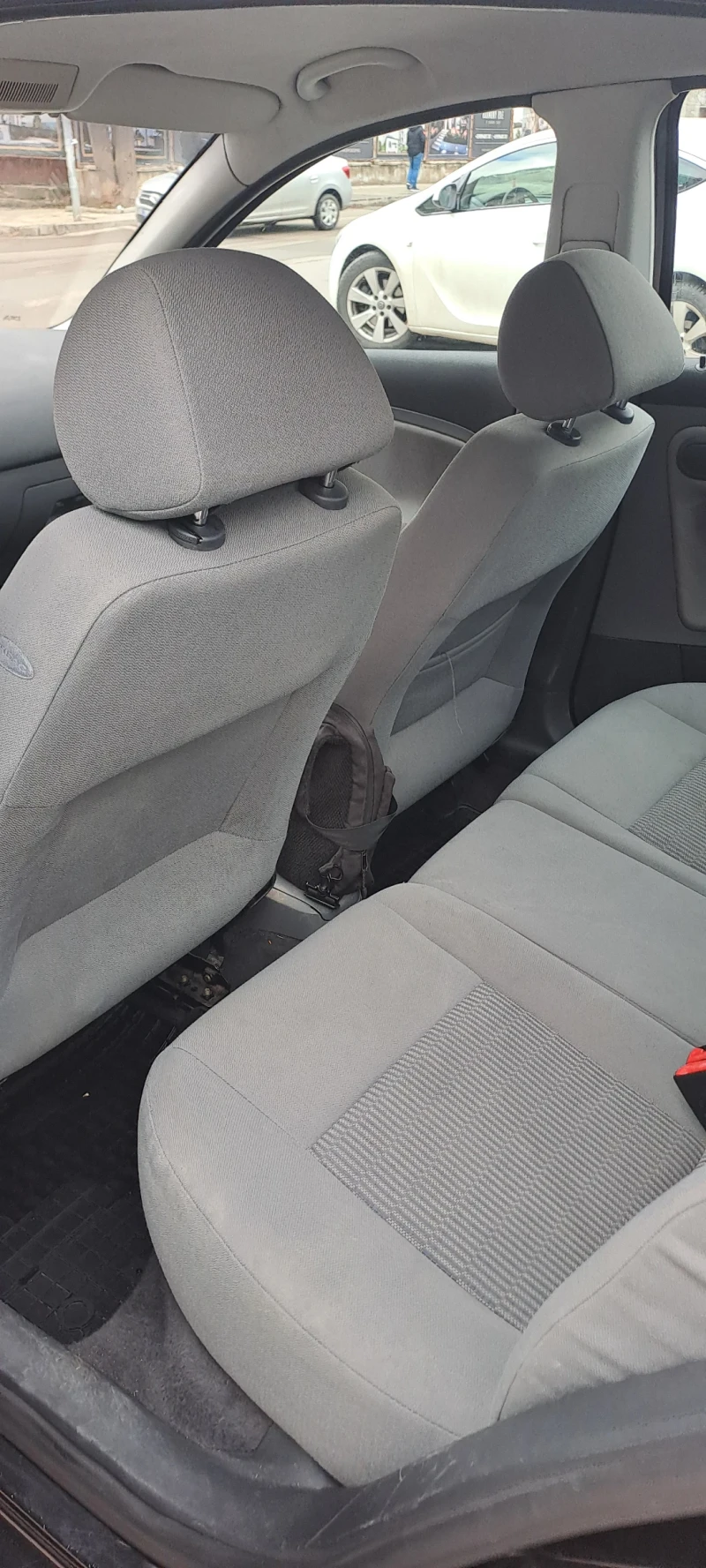 Seat Cordoba, снимка 7 - Автомобили и джипове - 53097915