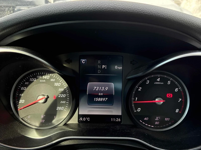 Mercedes-Benz C 300 AMG-pkg* Night-pkg* Keyless* Rear Camera* Ambient*, снимка 8 - Автомобили и джипове - 53383284