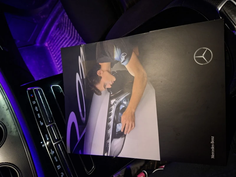 Mercedes-Benz E 220, снимка 10 - Автомобили и джипове - 53426382