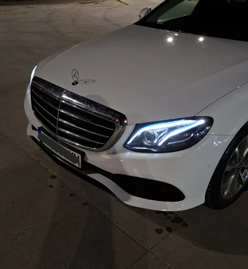 Mercedes-Benz E 220, снимка 8 - Автомобили и джипове - 53426382
