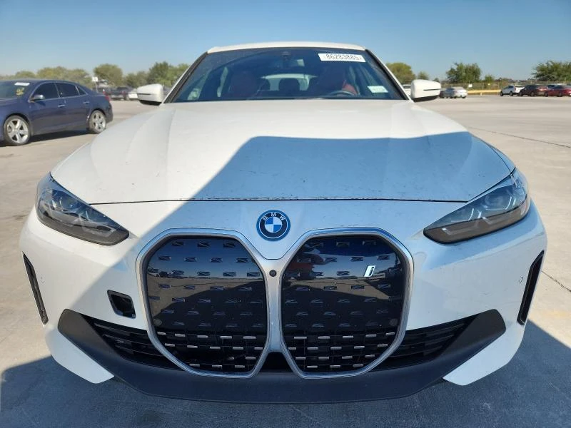 BMW i4 EDRIVE 35, снимка 6 - Автомобили и джипове - 53023893