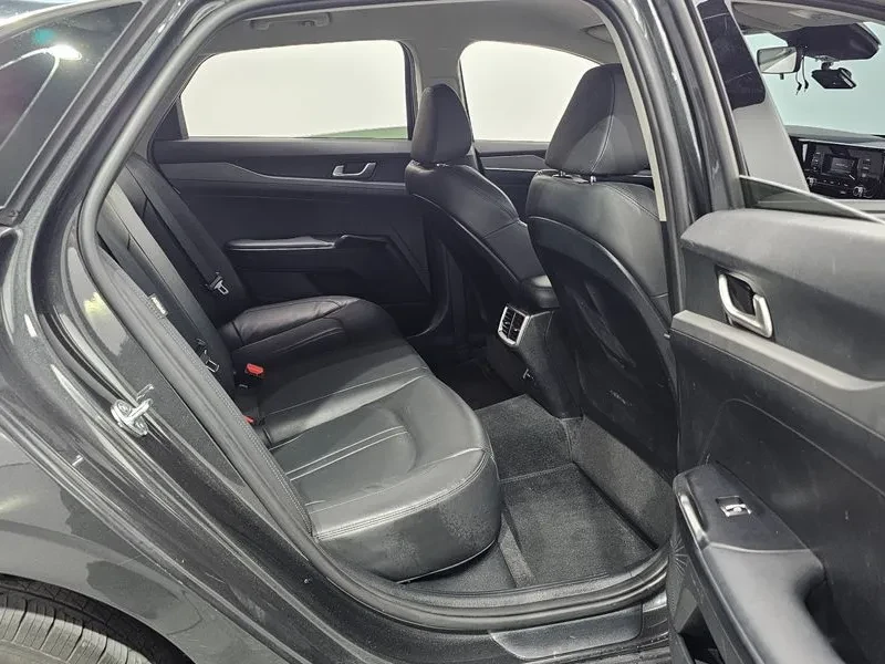 Kia K5 2.0 заводска газ, снимка 11 - Автомобили и джипове - 56738740