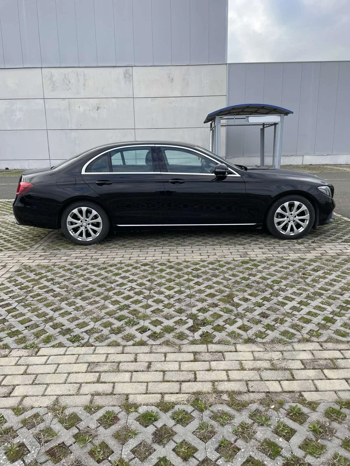 Mercedes-Benz E 220 CDI 9G - изображение 7