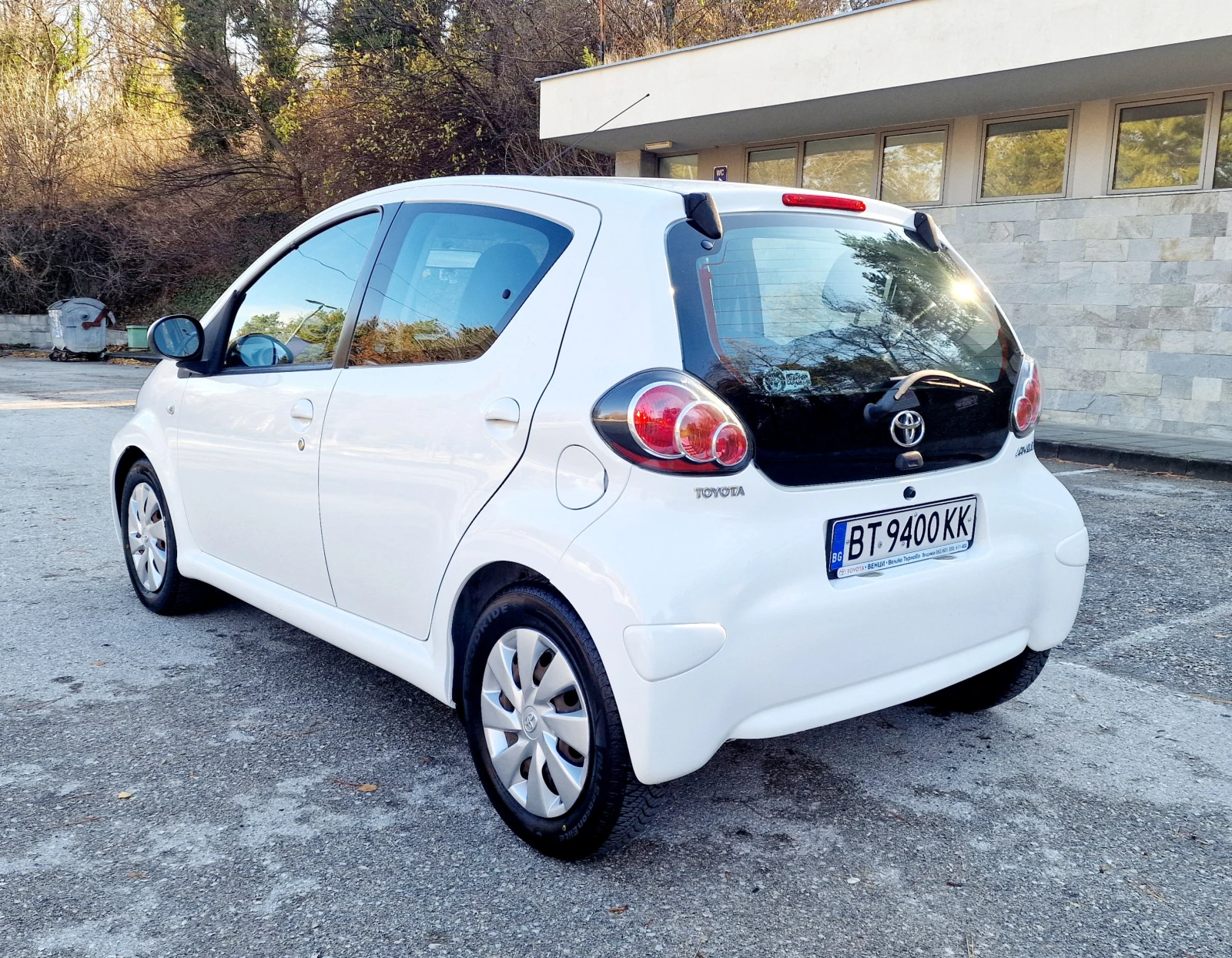 Toyota Aygo 1.0i* Автомат* Климатик* 90хил.км - изображение 4