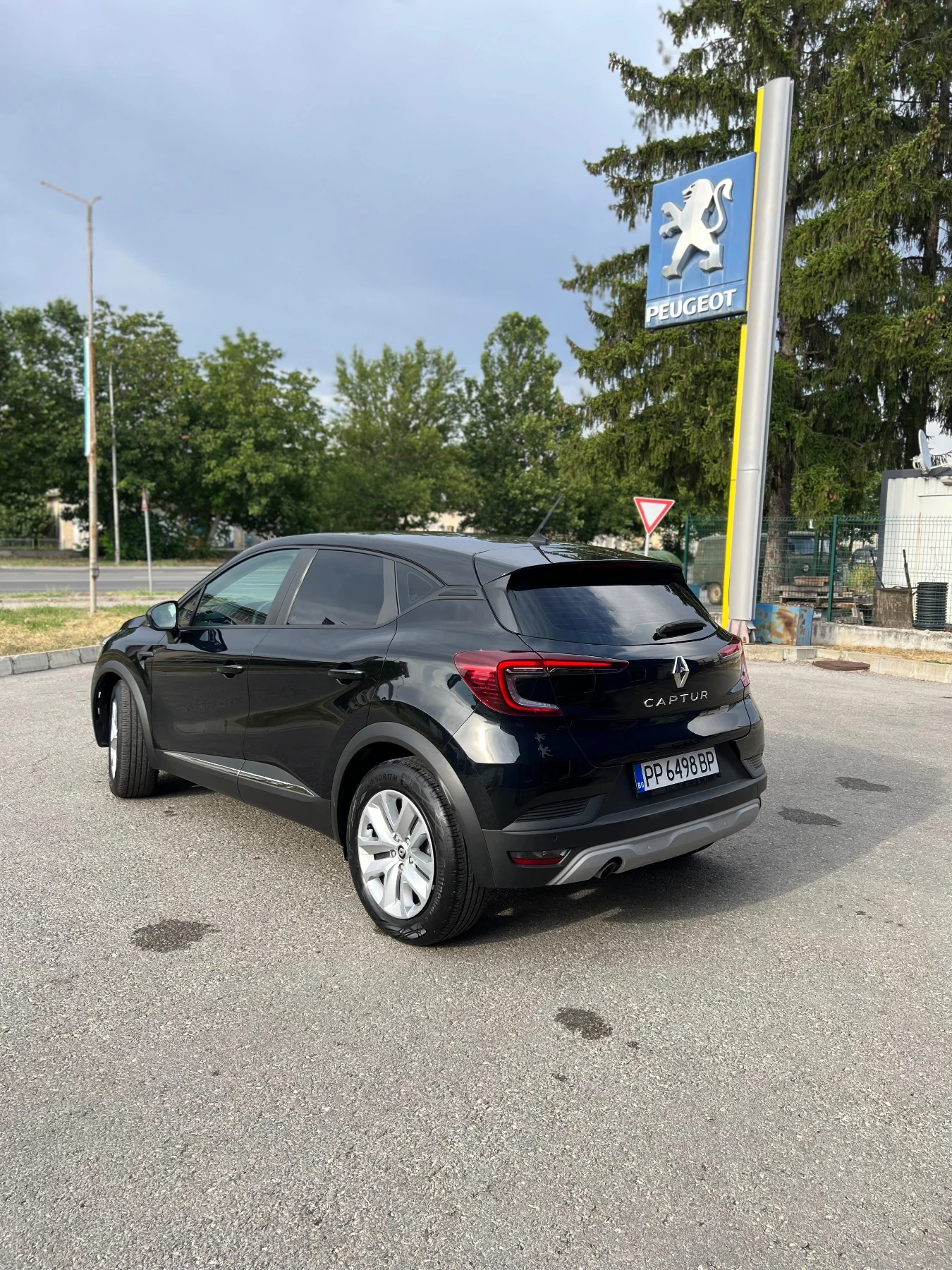 Renault Captur 1.0 Tce ZEN - изображение 5