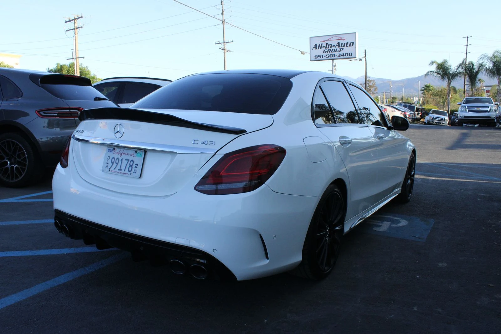 Mercedes-Benz C 43 AMG 4MATIC* NIGHT* CARBON* PANORAMA* Designo* Dig Cock - изображение 6