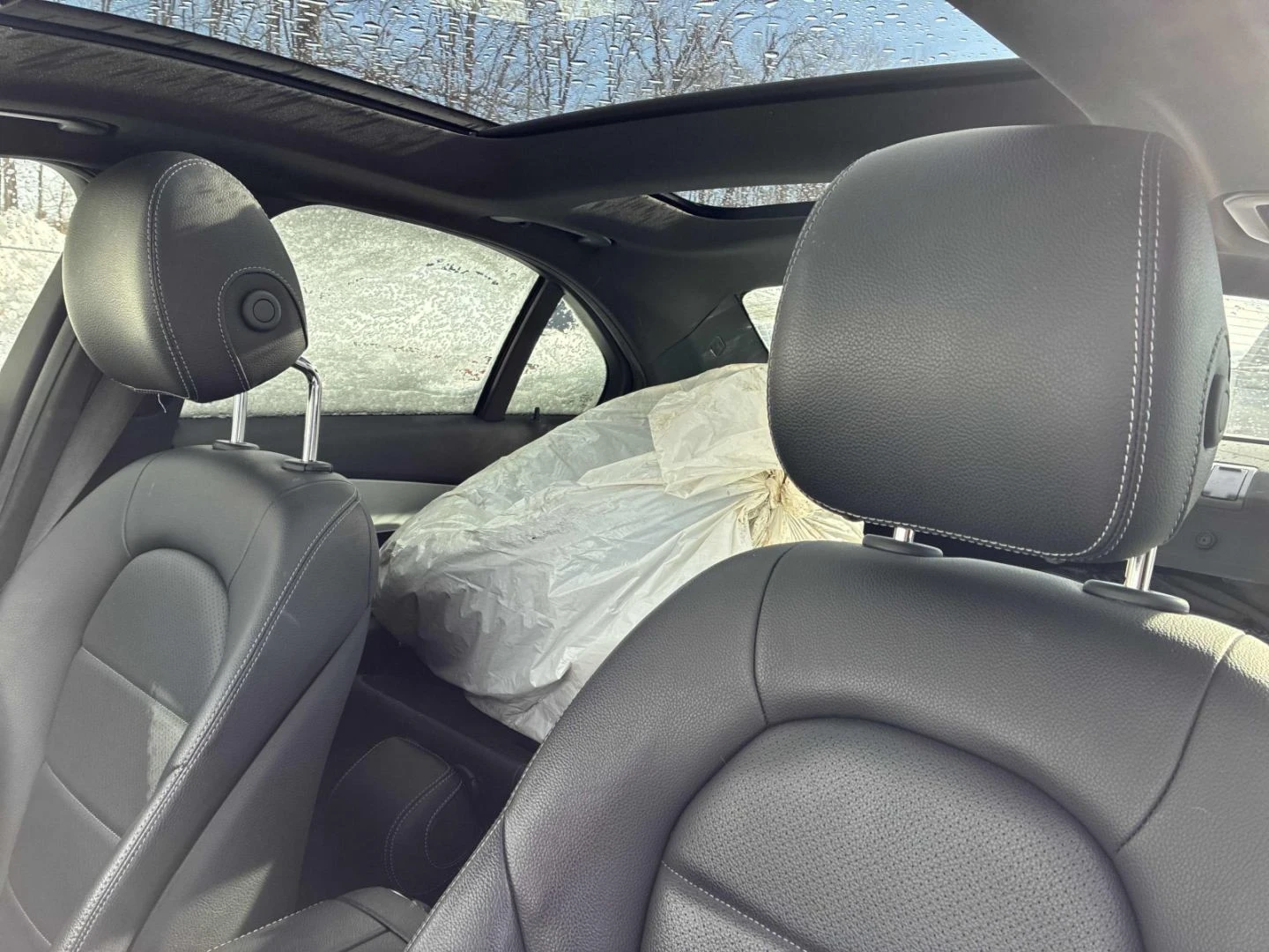 Mercedes-Benz C 300 AMG-pkg* Night-pkg* Keyless* Rear Camera* Ambient* - изображение 10