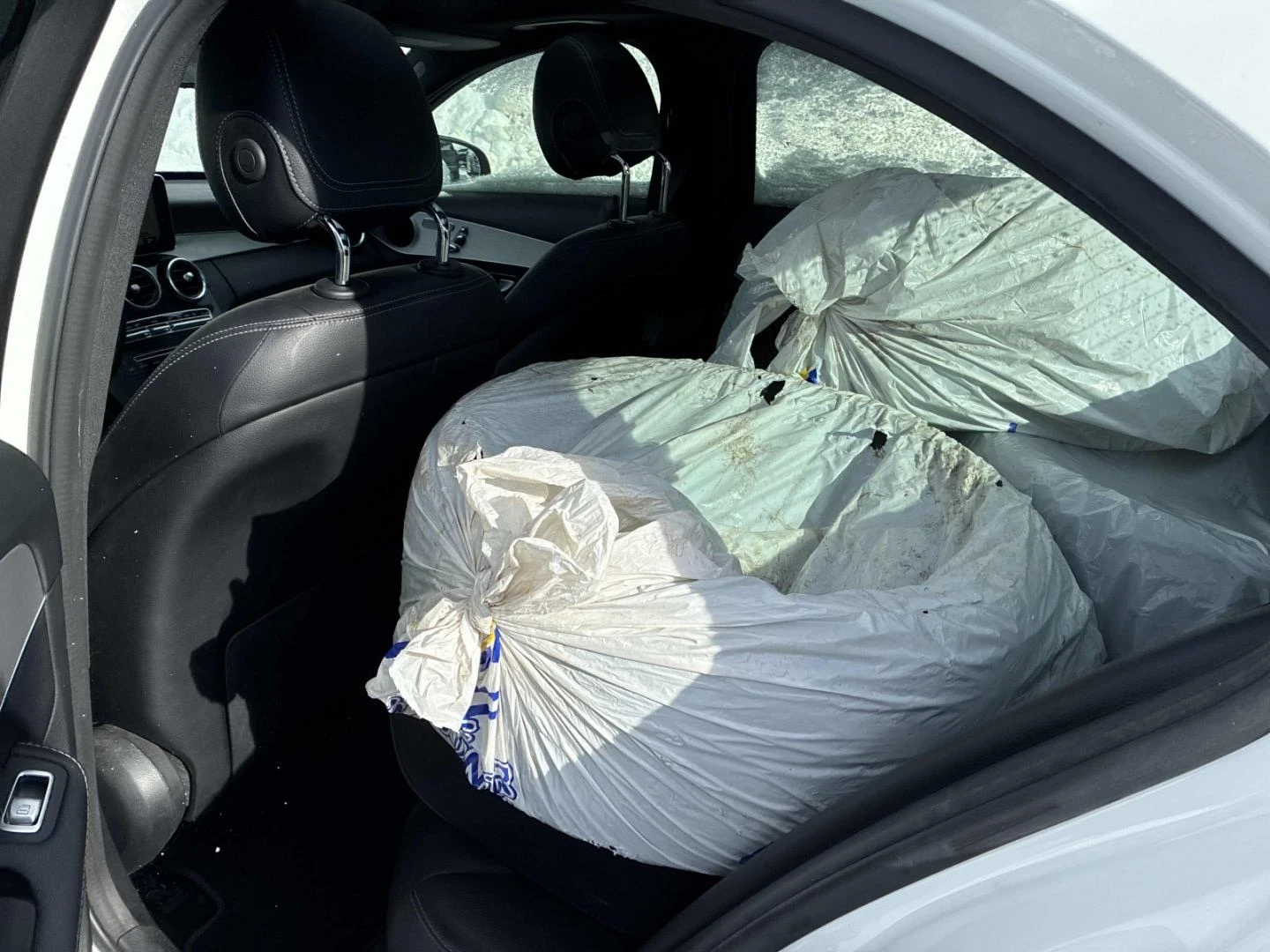 Mercedes-Benz C 300 AMG-pkg* Night-pkg* Keyless* Rear Camera* Ambient* | Mobile.bg � ����������� 11