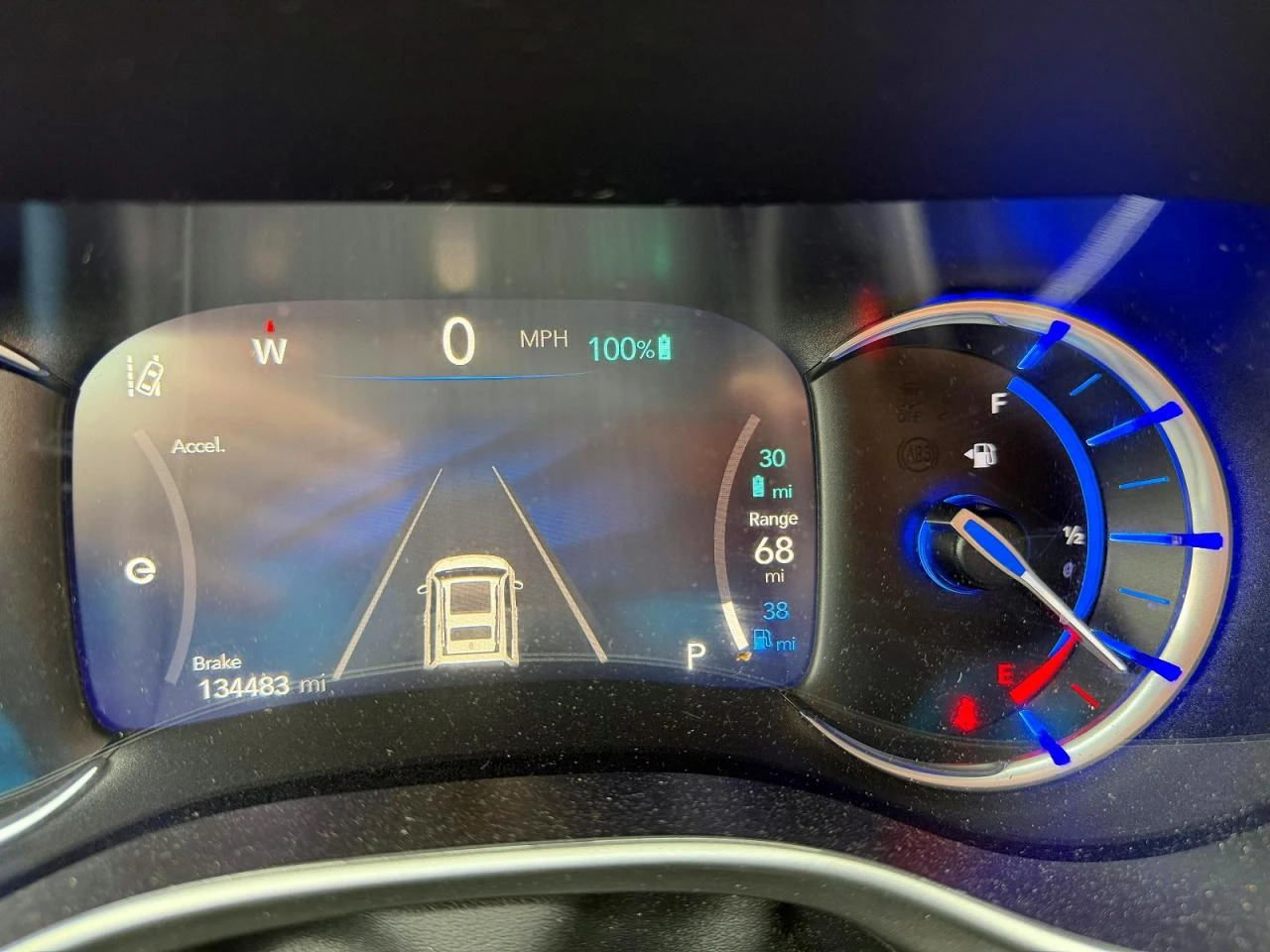 Chrysler Pacifica HYBRID TOURING L - изображение 10