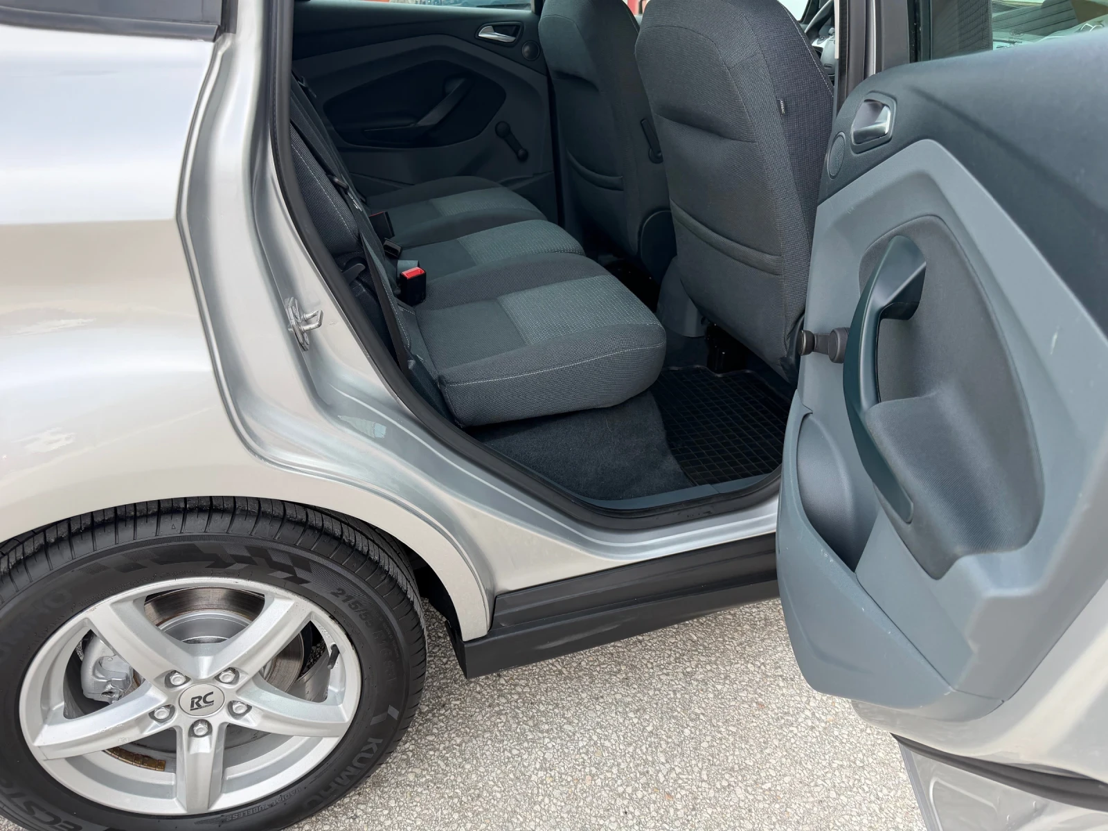 Ford C-max 1.6i 105к.с. EURO5 ГЕРМАНИЯ, снимка 14 - Автомобили и джипове - 53788119