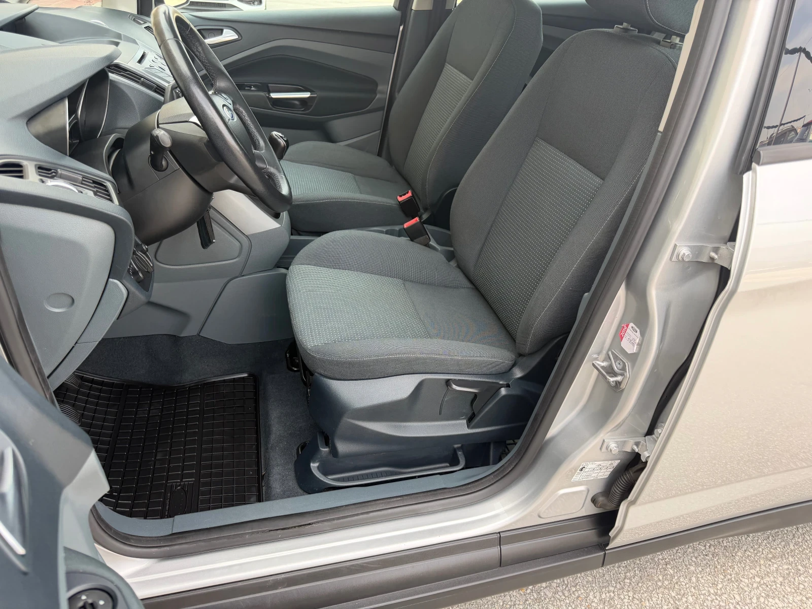 Ford C-max 1.6i 105к.с. EURO5 ГЕРМАНИЯ, снимка 12 - Автомобили и джипове - 53788119