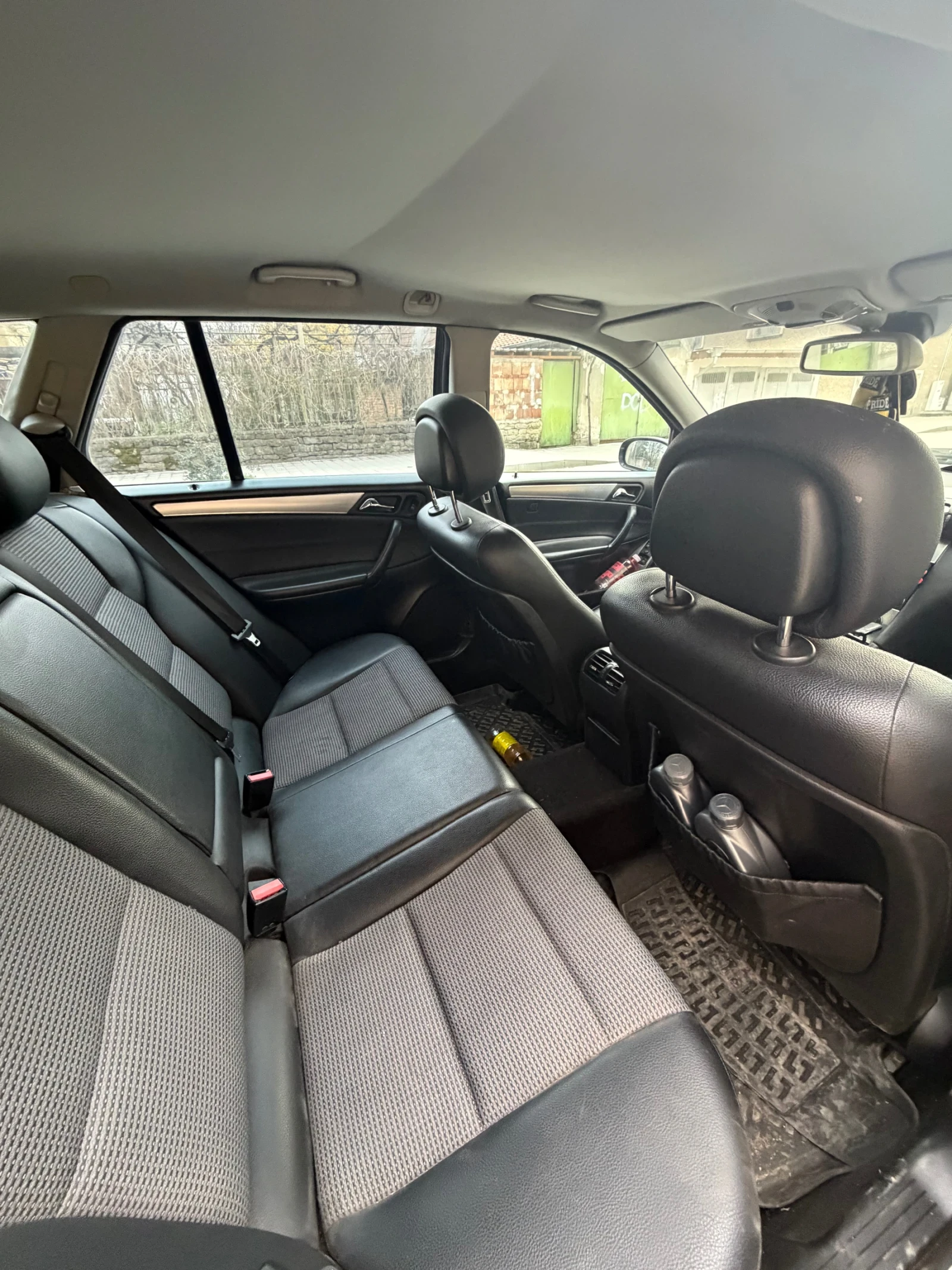 Mercedes-Benz C 220 Cdi, снимка 10 - Автомобили и джипове - 53980135