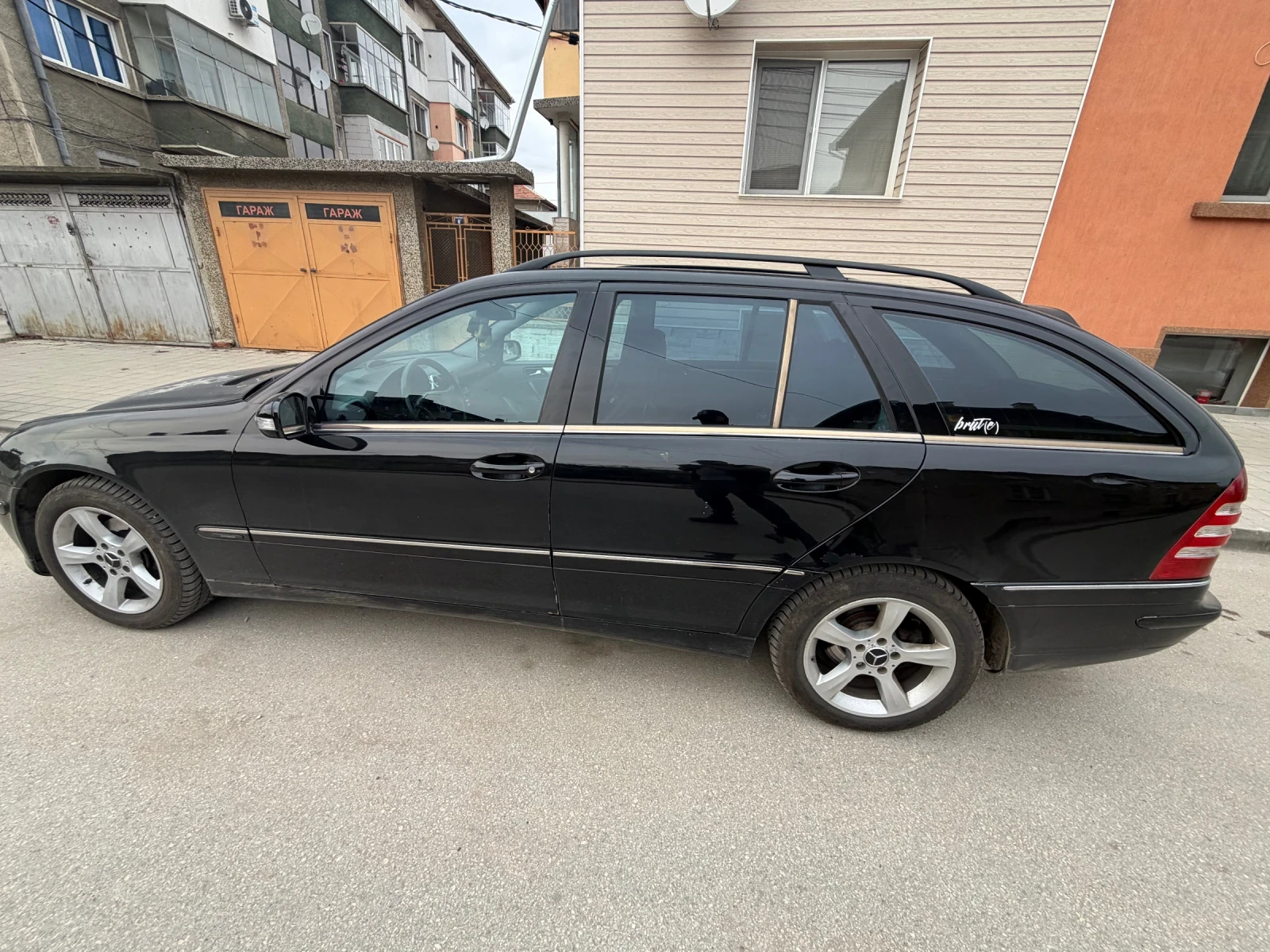 Mercedes-Benz C 220 Cdi, снимка 6 - Автомобили и джипове - 53980135