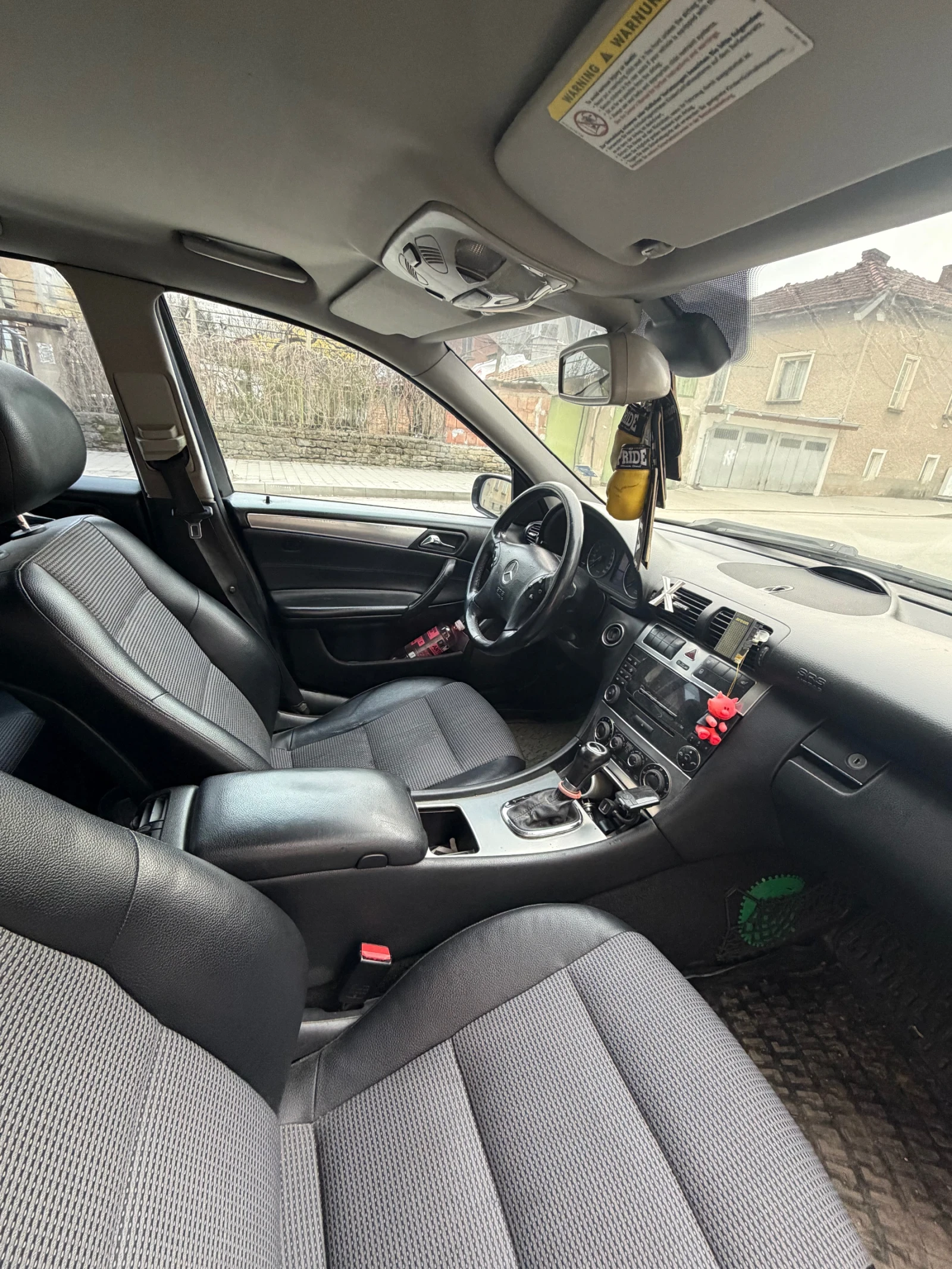 Mercedes-Benz C 220 Cdi, снимка 11 - Автомобили и джипове - 53980135