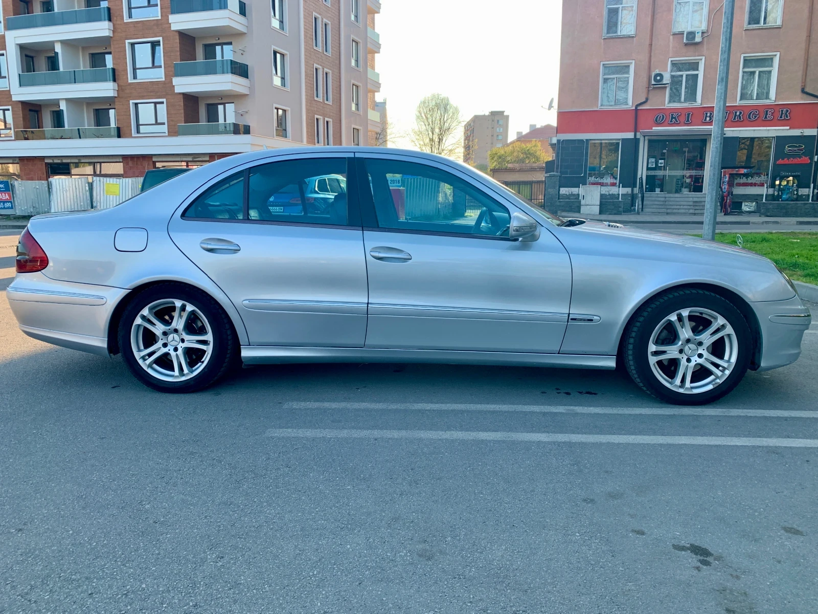 Mercedes-Benz E 280 280 CDI, снимка 4 - Автомобили и джипове - 54247396