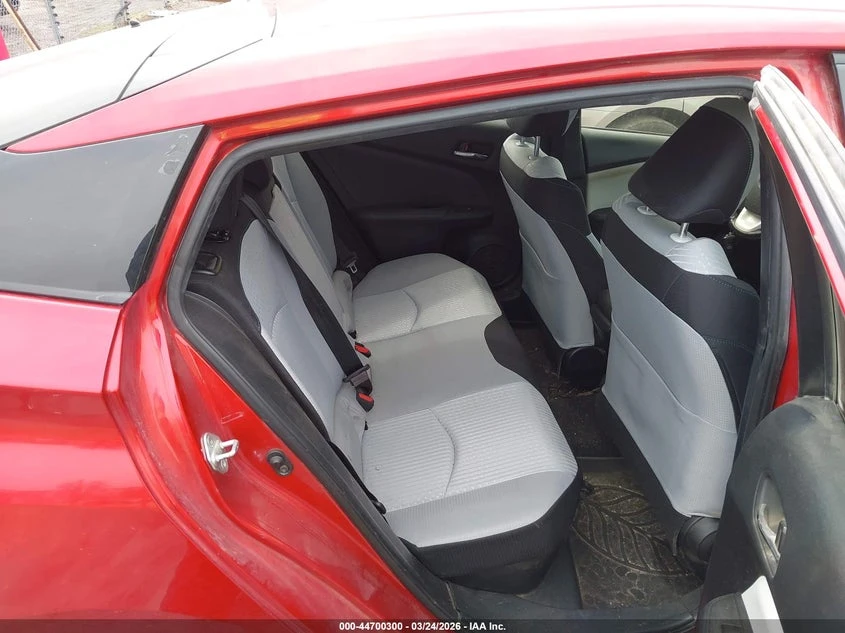 Toyota Prius * КРАЙНА ЦЕНА* CARFAX, снимка 8 - Автомобили и джипове - 54491280