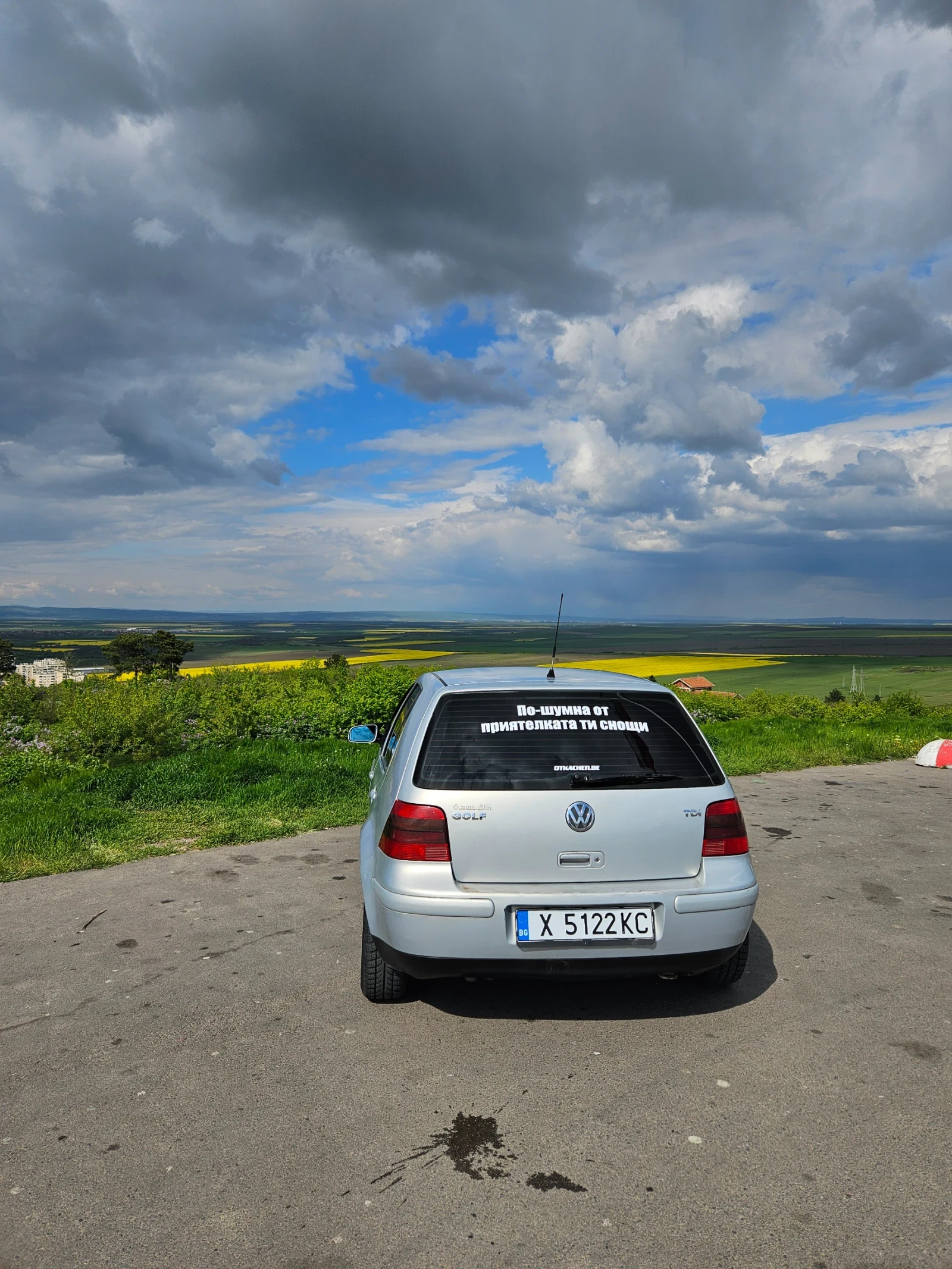 VW Golf, снимка 4 - Автомобили и джипове - 54636760