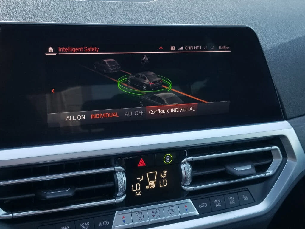 BMW 330 i* XDRIVE* M-SPORT* ПОДГРЕВ* КАМЕРА* ШИБИДАХ, снимка 8 - Автомобили и джипове - 54725610