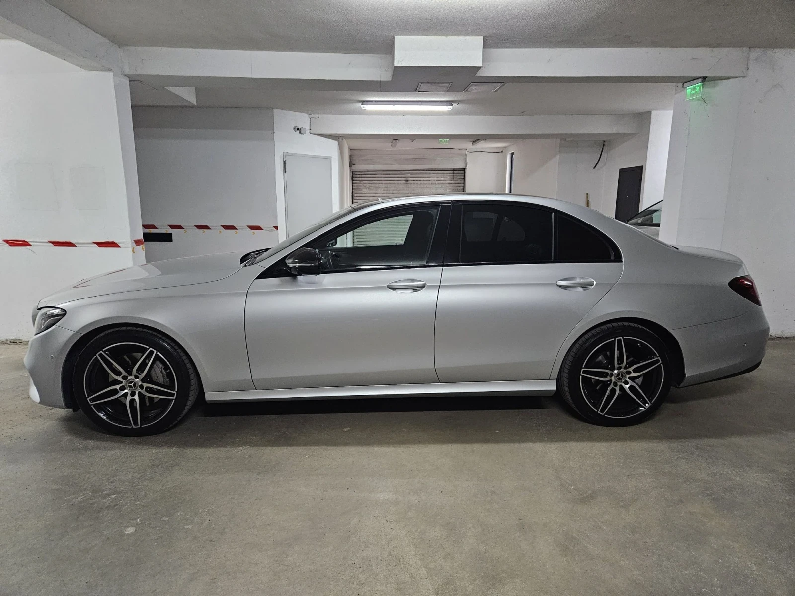 Mercedes-Benz E 200 / � 220, AMG Line, Night Package | Mobile.bg � ����������� 4