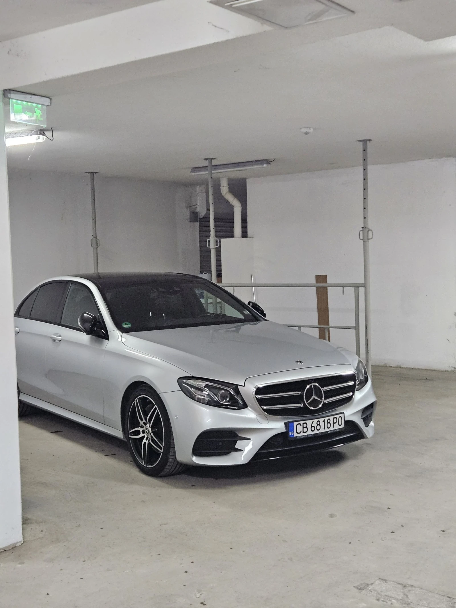 Mercedes-Benz E 200 AMG Line, Night Package, снимка 3 - Автомобили и джипове - 54830910