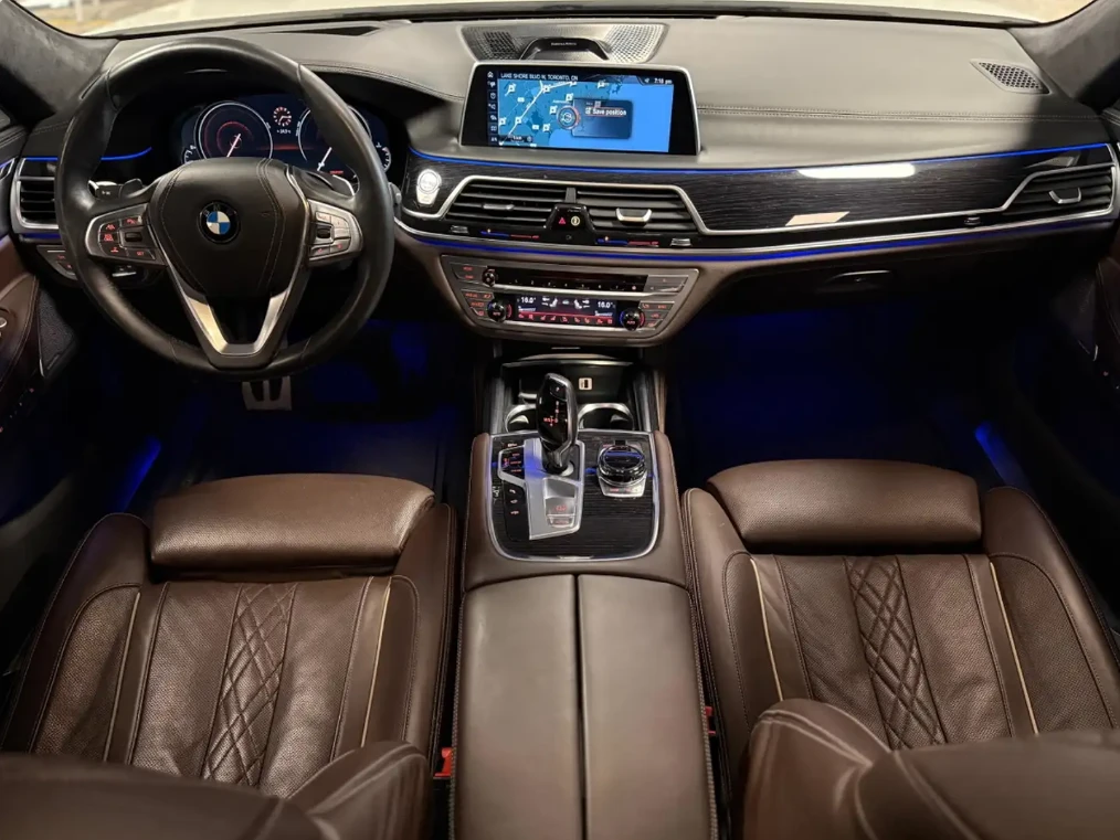BMW 750 BOWERS&WILKINS| 750i xDrive| FULL| CLEAN TITLE, снимка 5 - Автомобили и джипове - 54997954
