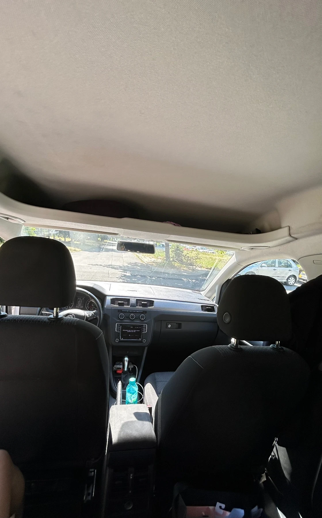 VW Caddy Maxi 2.0 TDI, снимка 16 - Автомобили и джипове - 55090390