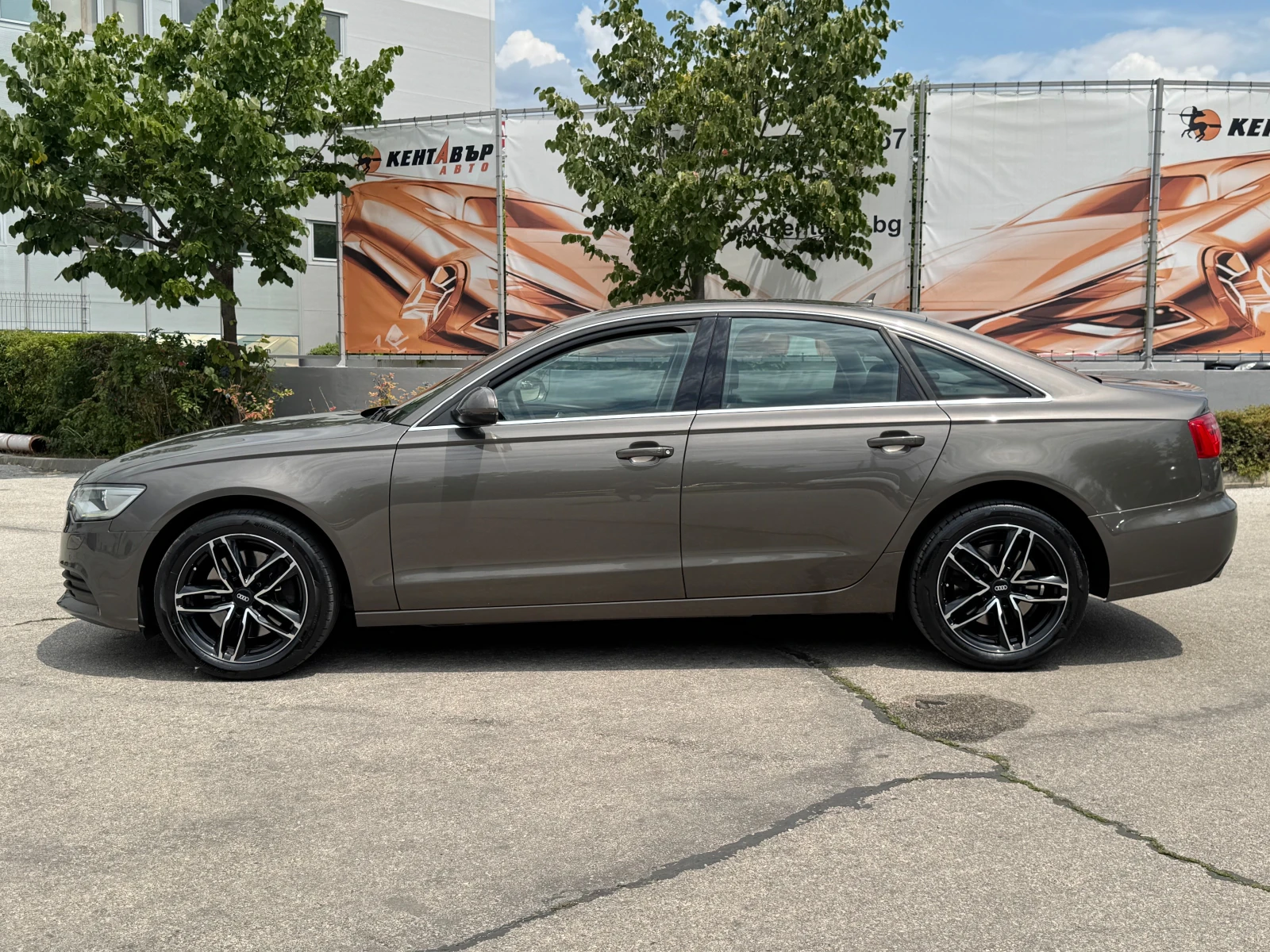Audi A6 3.0tdi/4x4/Седан/ГАРАНЦИЯ, снимка 2 - Автомобили и джипове - 55313356